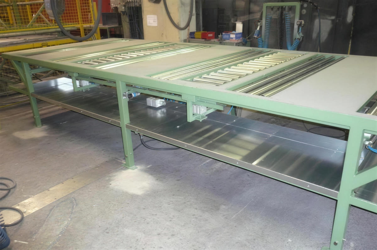 Groene rollenbaan-tafel